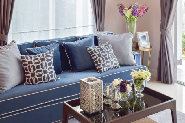 6 tipů, jak velmi levně vylepšit obývací pokoj, aby vypadal šik a moderně